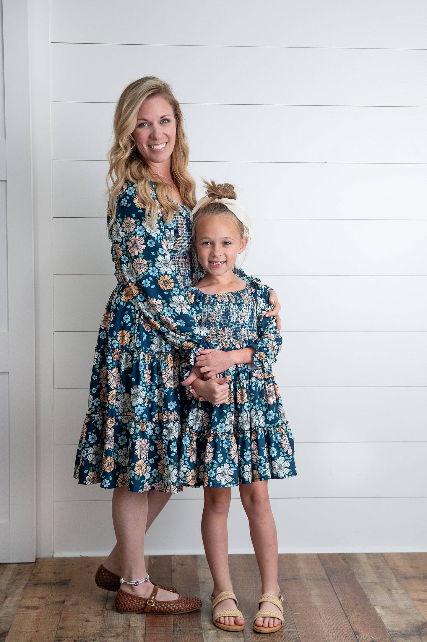 Girls Grace Winter Floral Mommy & Me Matching 3 Tiered Dress: 3/4